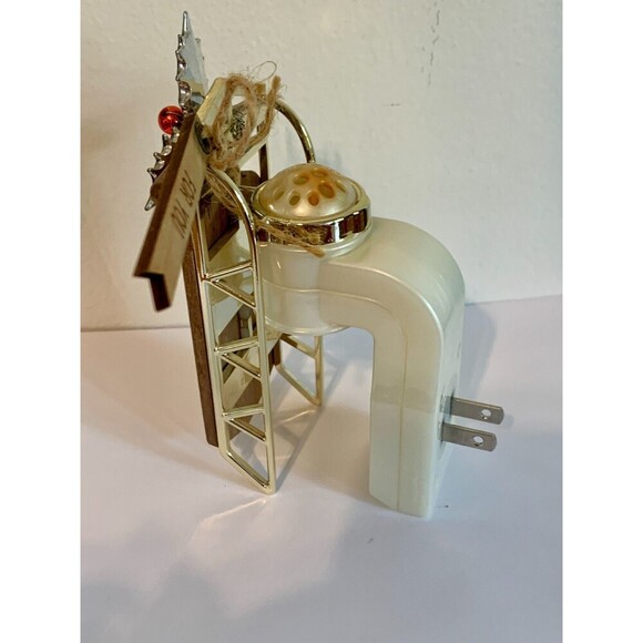 Bath & Body Works INTO THE WOODS Wooden Sled Wallflower Diffuser Plug In Air Fre - Picture 8 of 8